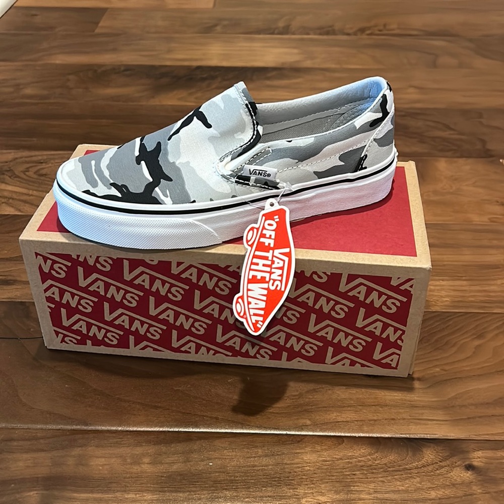 Grey Camo Vans limited edition youth size 3.5